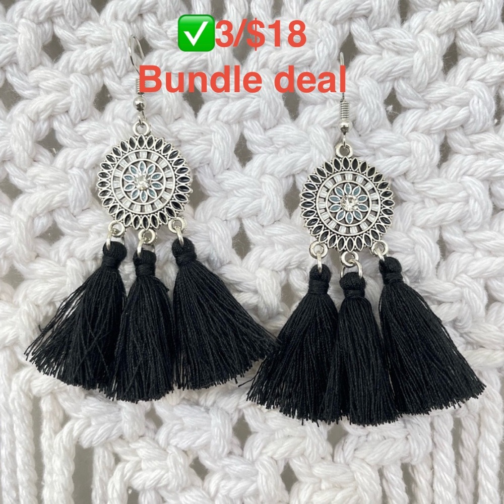 ✅ 3/18 🆕 Boho Tassel earrings Black